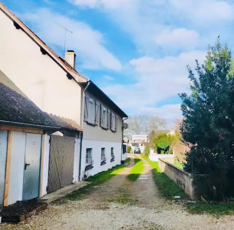 Ferienwohnung The Walsh Bourges Exterior foto